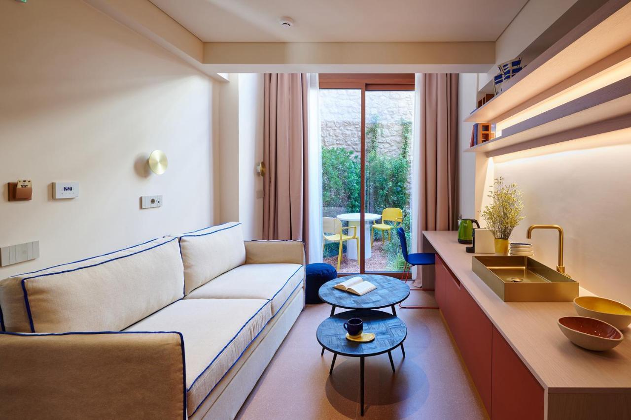 Loom Athens Hotel Exterior photo